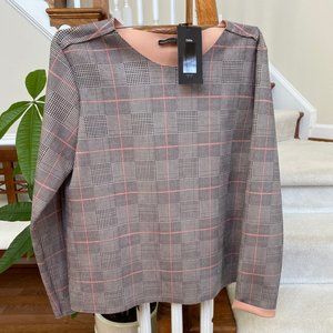 Runs small- ZARA checked pull on top women (